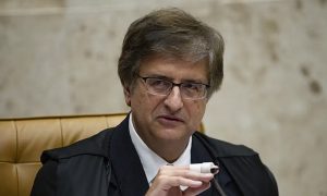 PGR pede arquivamento de inquérito contra Ibaneis por atos golpistas