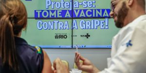 vacinacao_contra_a_gripe_no_rio_-_creditos_edu_kapps-sms_1.jpg
