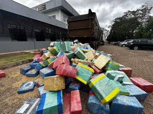 Ação integrada com apoio da PRF de Dourados apreende 7 toneladas de maconha