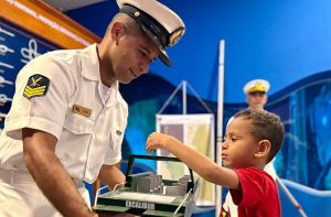 Exposição histórica da Marinha do Brasil promove integração e inspira visitantes