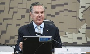 Moraes dá 48 horas para defesa de Collor apresentar íntegra de exames