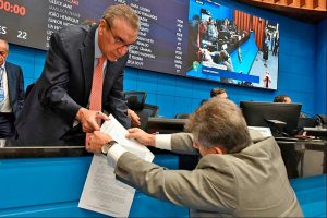 Quatro projetos são aprovados na sessão desta terça-feira