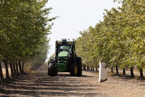 Venda de tratores atinge 3,2 mil unidades e sobe 15,9% em fevereiro