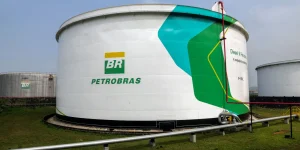 tanque_de_diesel_r5_na_rpbc_-_foto_wilson_melo_agencia_petrobras.jpg