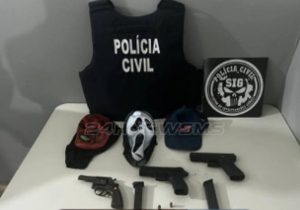 Assassino que usou máscara do "Pânico" é preso pela Polícia Civil