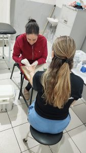 Dourados inicia Dezembro Vermelho com testes e orientações sobre Aids no CSU