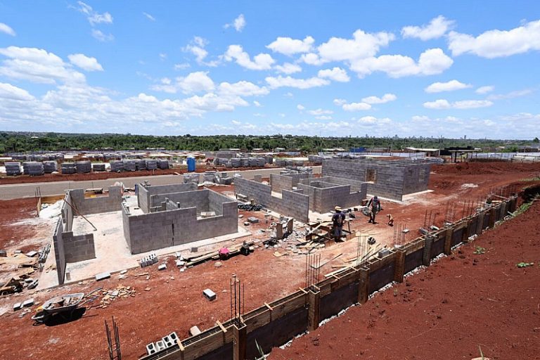 Em 11 meses, Agência de Habitação avança com regularização fundiária e moradia digna