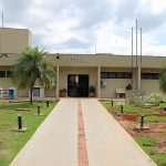 Justiça condena dupla sertaneja a indenizar adolescente embriagado em palco