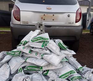 Polícia Militar apreende 143 quilos de veneno agrícola contrabandeado