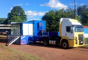 Carreta Digital leva cursos de tecnologia a estudantes indígenas