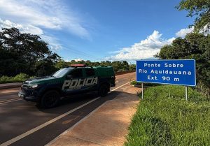 Homem é flagrado pescando no Rio Aquidauana durante a Piracema