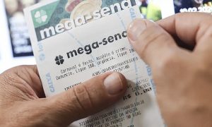 Bilhete de loteria traz alerta de combate à violência contra a mulher