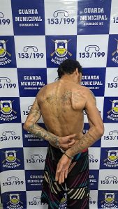 Homem é preso após invadir residência do vizinho no Bairro Esplanada