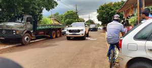 Menina de 2 anos morre atropelada enquanto brincava em frente de casa