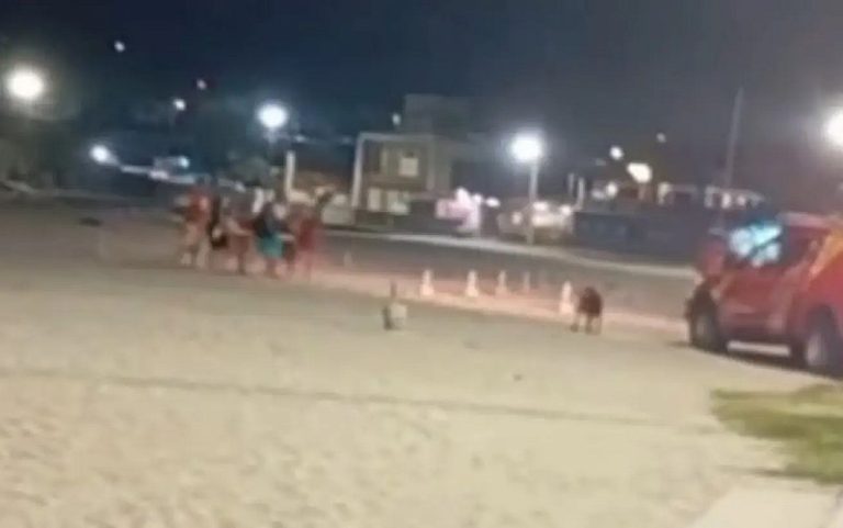 Adolescentes da fronteira são resgatados após se afogarem no litoral do Paraná