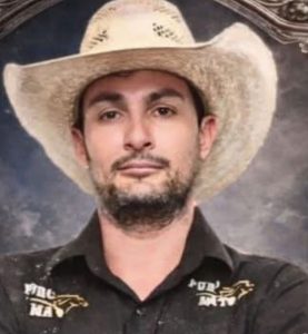 Campeão de rodeio de MS é encontrado moto em área de mata no Paraguai