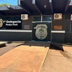 Trio é preso por agredir e marcar mulher trans com símbolo nazista na fronteira