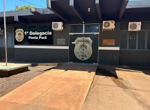 Trio é preso por agredir e marcar mulher trans com símbolo nazista na fronteira